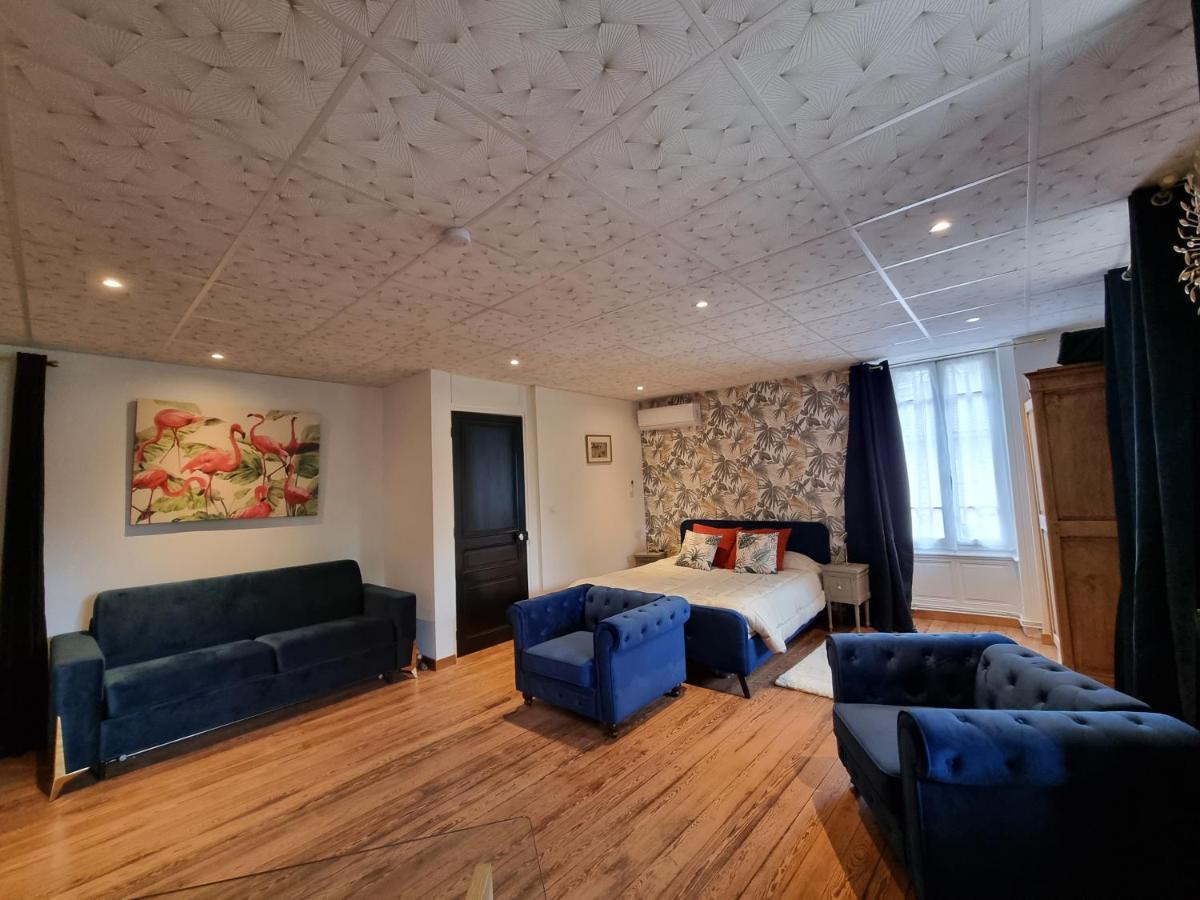 Le Manoir- Cluny Bed & Breakfast Exterior foto