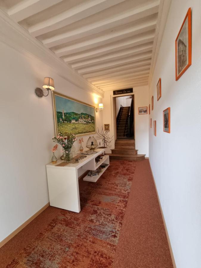 Le Manoir- Cluny Bed & Breakfast Exterior foto